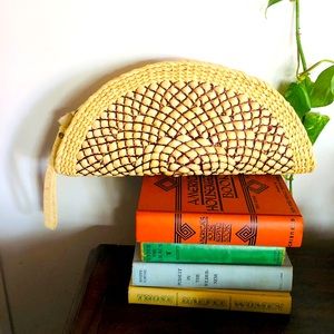 Wicker woven vintage handbag